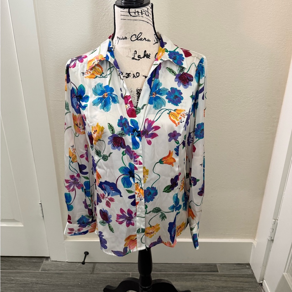 Zara White Cream Button Down Shirt with Notched Collar